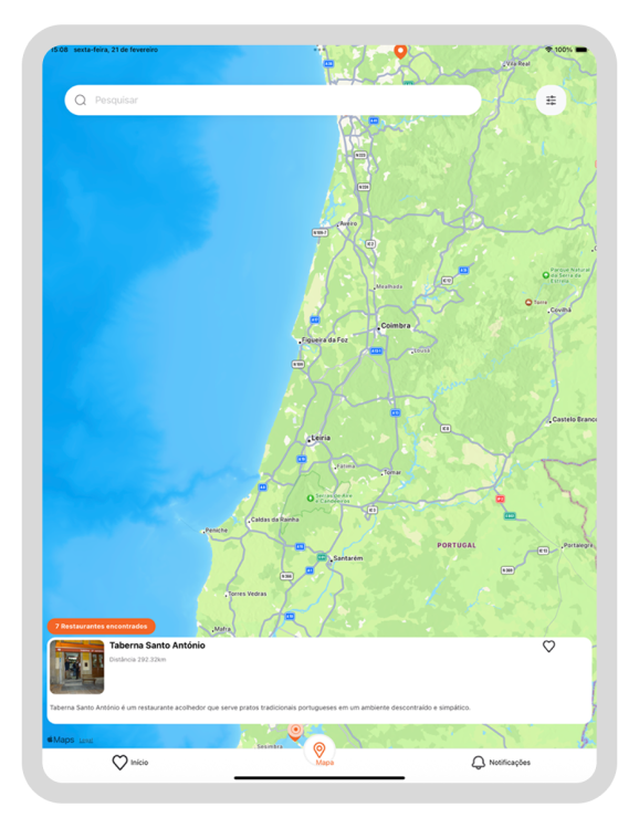 iPad a mostrar uma aplicação com mapa interativo onde o utilizador pode escolher o restaurante mais próximo